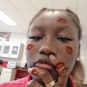 Meet your Posher, Evie